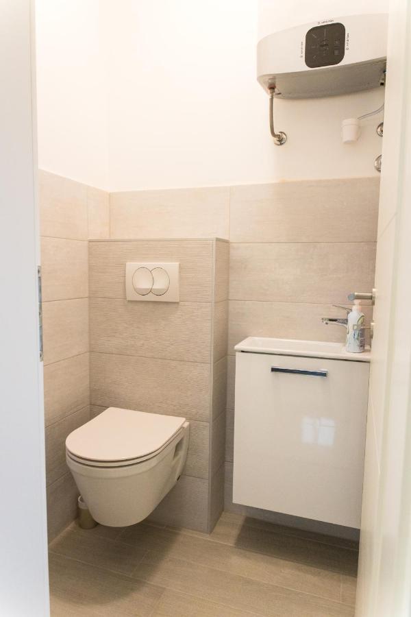 Apartment Zara - Luxury Apartment With Private Pool المظهر الخارجي الصورة