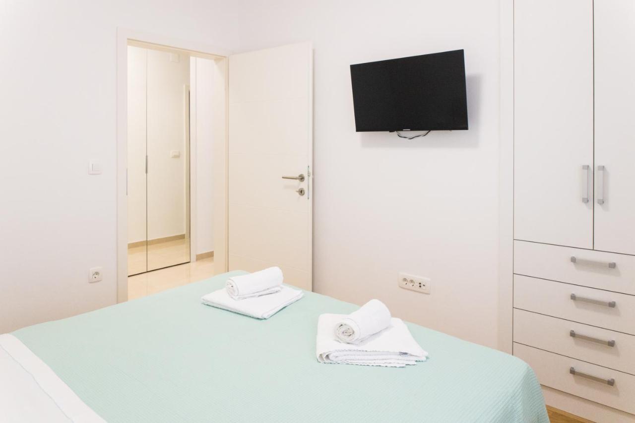 Apartment Zara - Luxury Apartment With Private Pool المظهر الخارجي الصورة