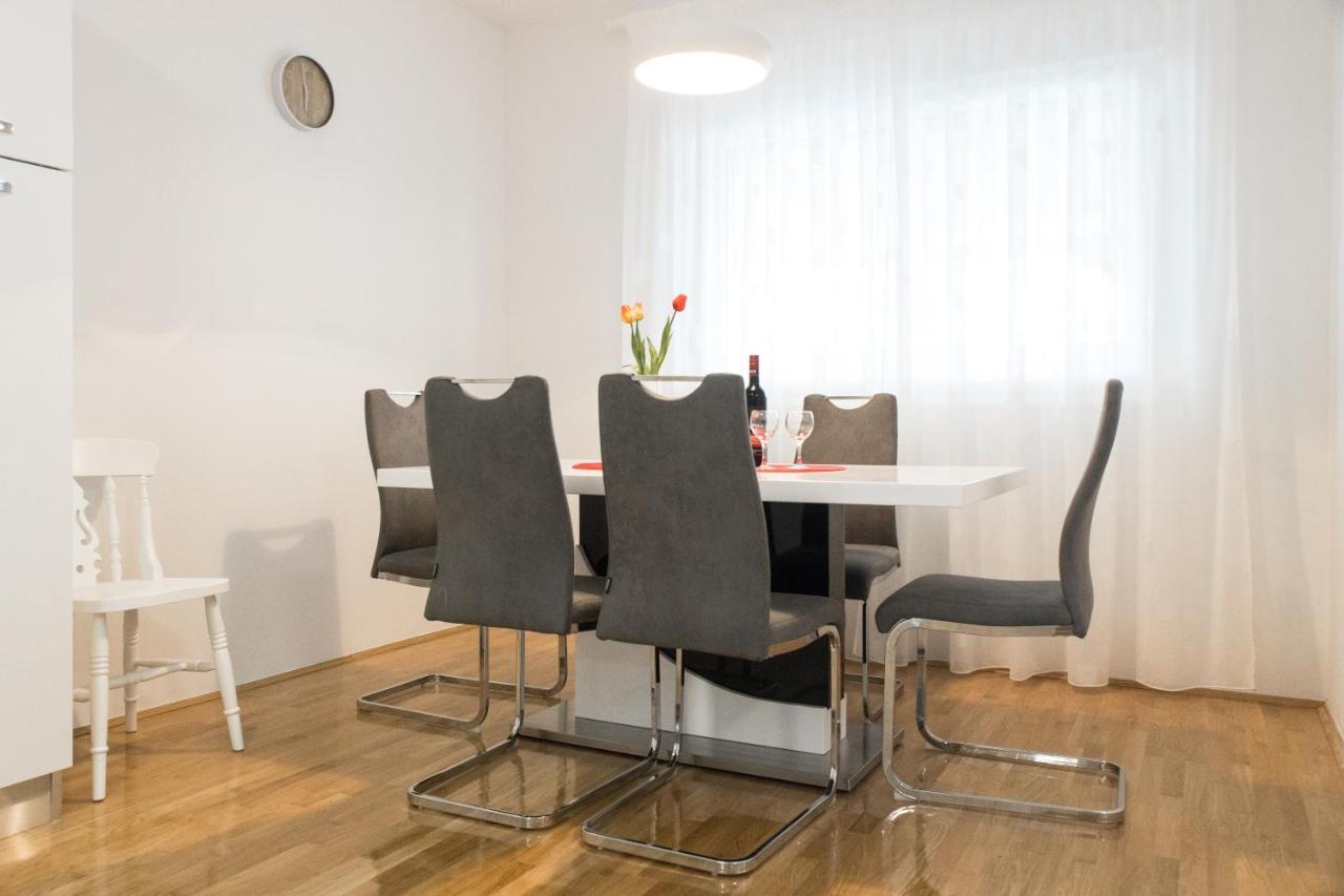 Apartment Zara - Luxury Apartment With Private Pool المظهر الخارجي الصورة