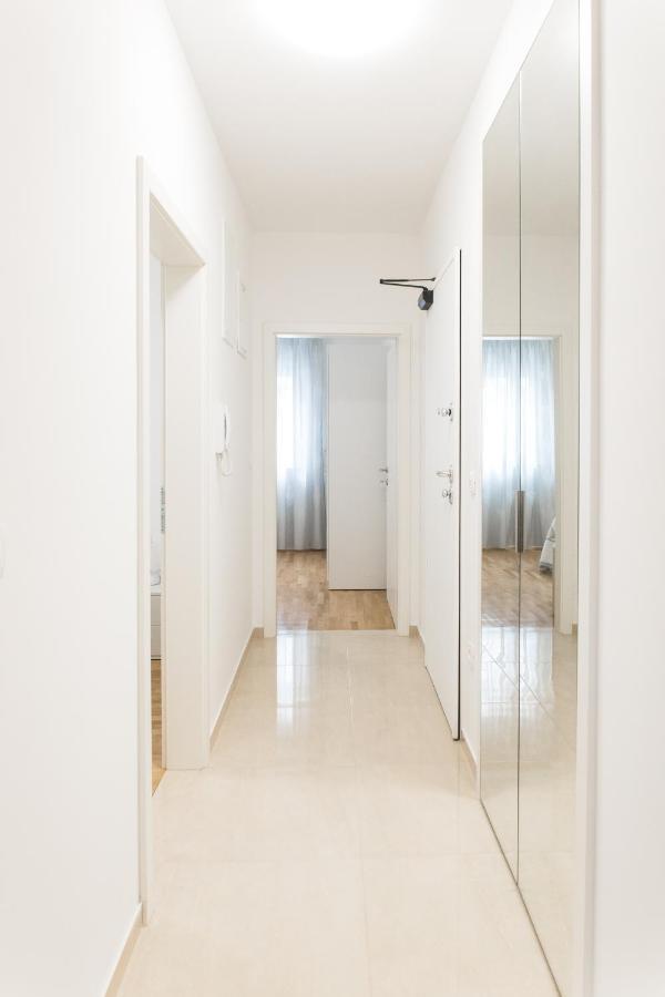 Apartment Zara - Luxury Apartment With Private Pool المظهر الخارجي الصورة