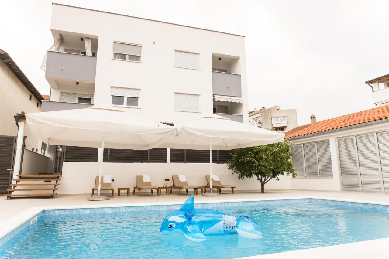 Apartment Zara - Luxury Apartment With Private Pool المظهر الخارجي الصورة