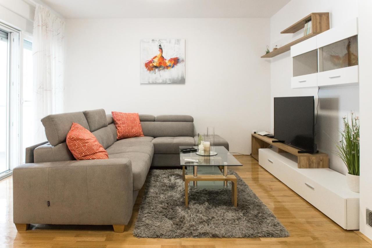 Apartment Zara - Luxury Apartment With Private Pool المظهر الخارجي الصورة